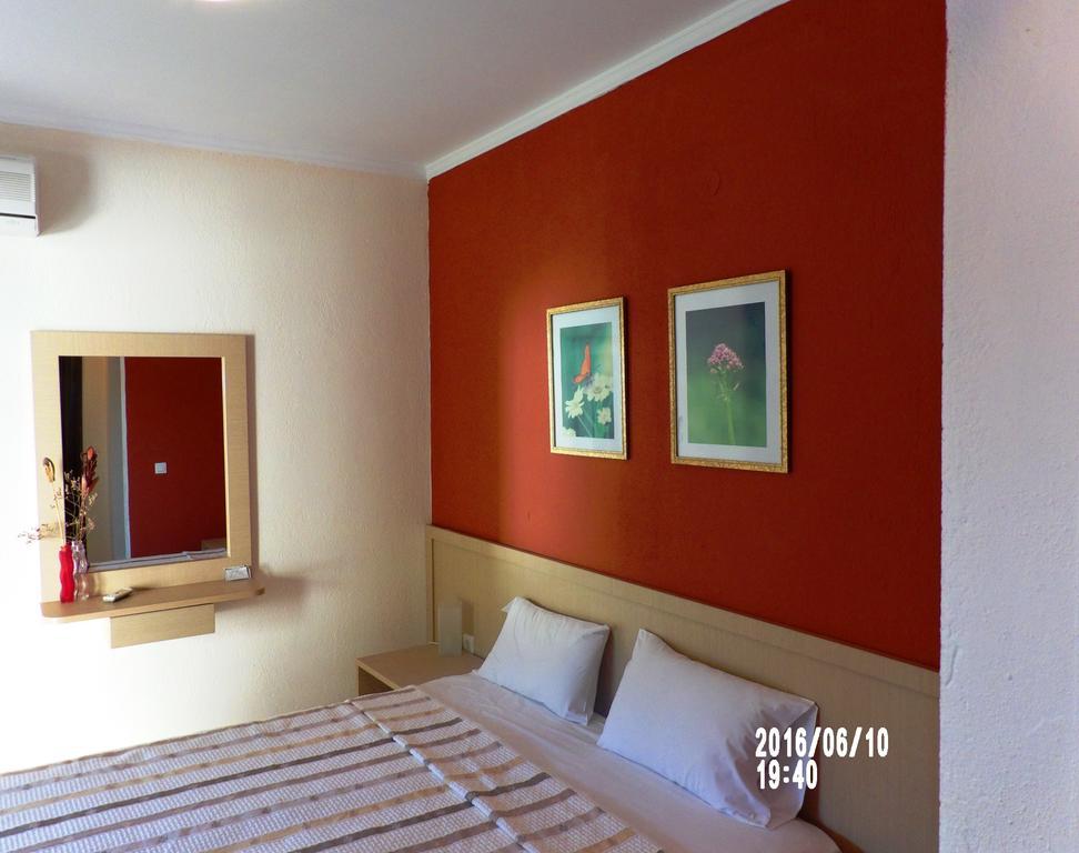 Peristeridi Apartments Polýkhrono Eksteriør bilde
